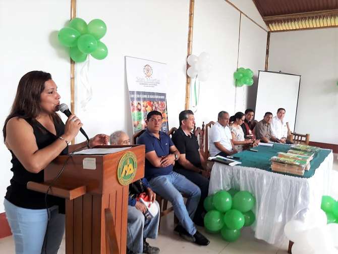  Entregan títulos de propiedad a más de 1 400 familias de Mariscal Cáceres