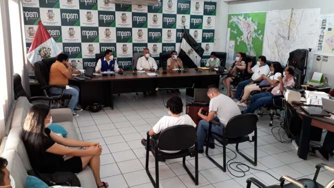  Defensoría del Pueblo y autoridades promueven dialogo para superar conflicto en Huimbayoc