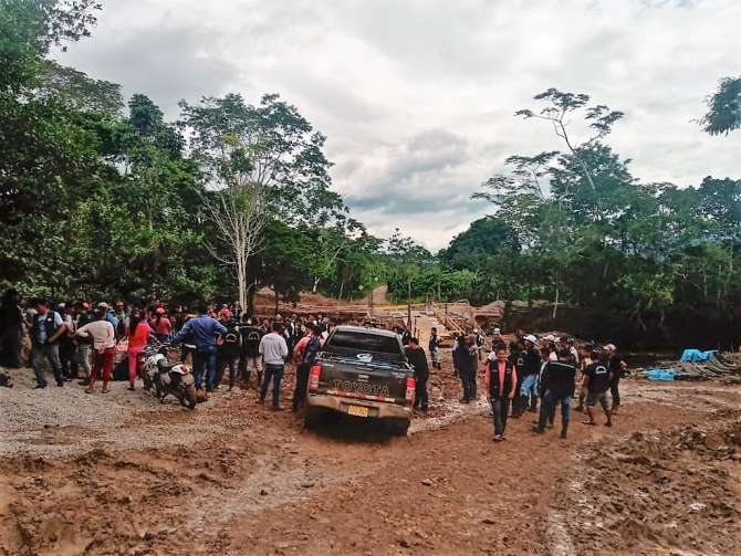  Ronderos también paralizan la construcción de la carretera Chazuta – Curiyacu