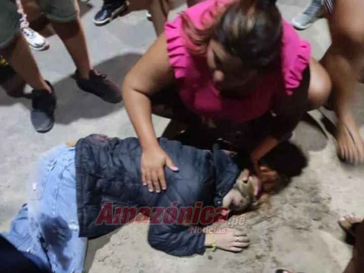  Choque de motocicletas en Tarapoto deja una joven herida de gravedad