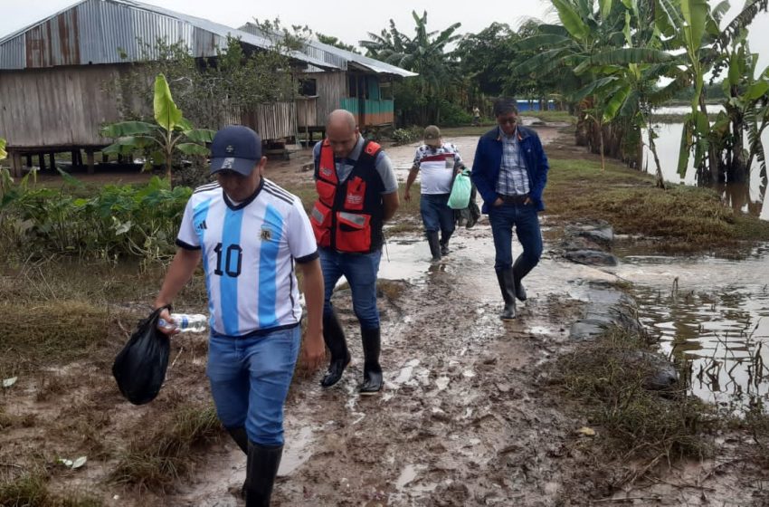  Reubican aulas de instituciones educativas en el Bajo Huallaga luego que fueron inundadas