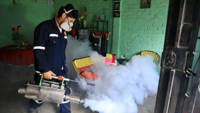  Especialistas del INS identifican tres serotipos de dengue que circulan en 20 regiones del país