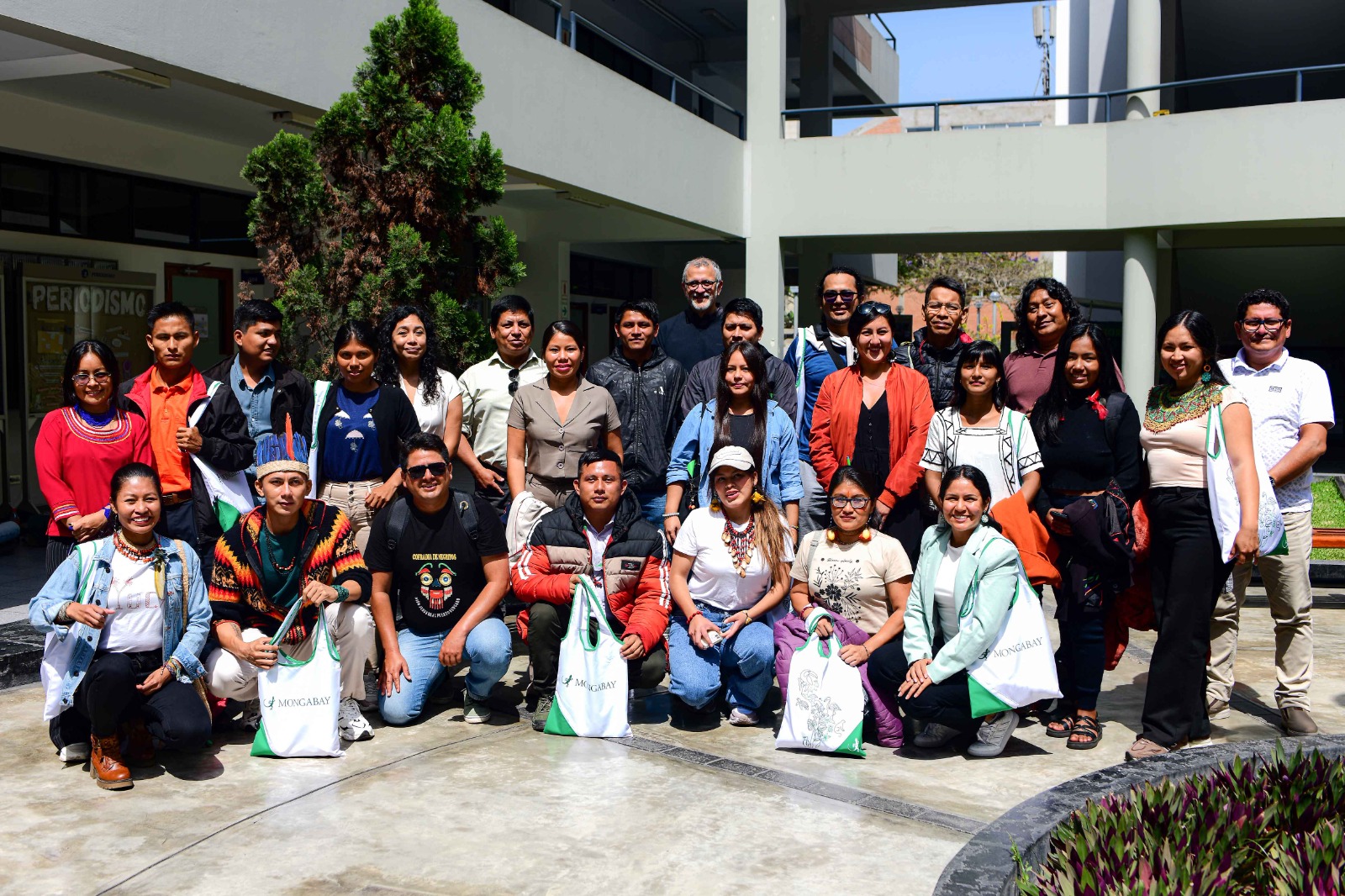 Perú: periodistas indígenas y comunitarios son capacitados en investigación y seguridad