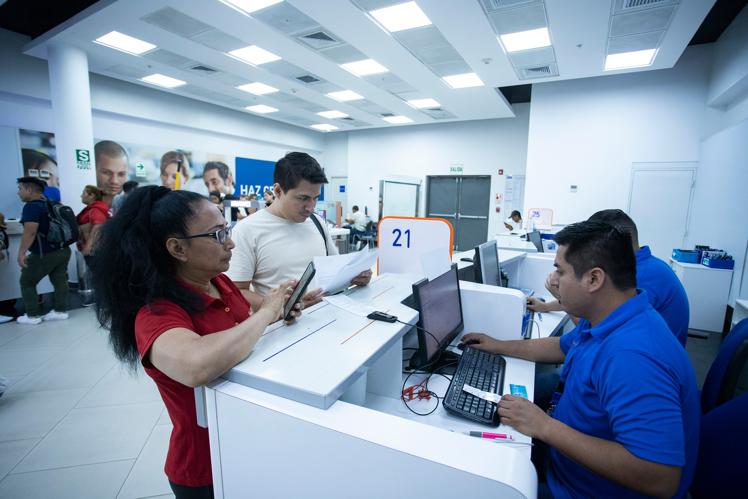 Puntos de venta autorizados: ¿dónde contratar un servicio móvil de manera segura?