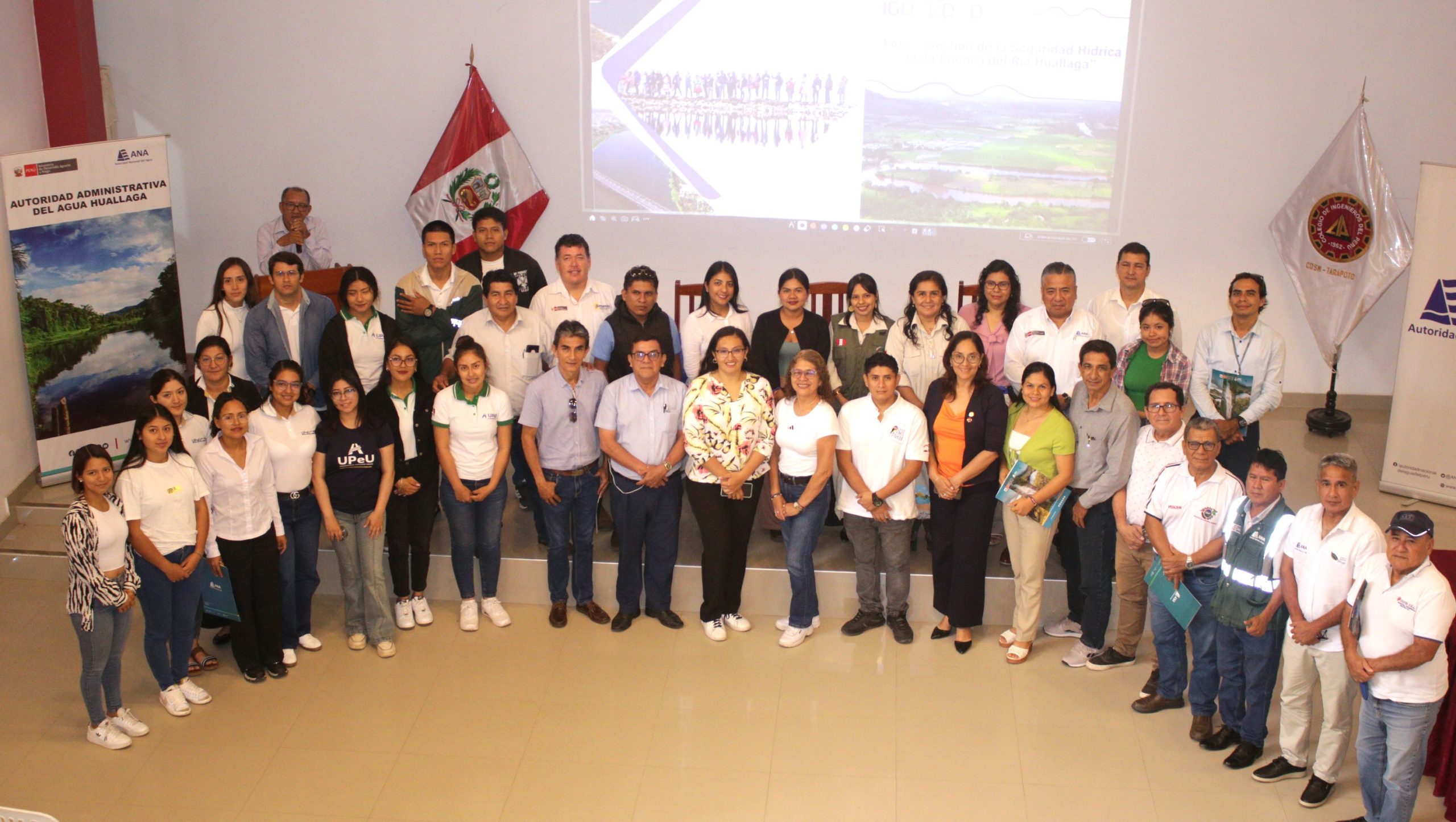 Mujeres lideran debate sobre seguridad hídrica en la cuenca del río Huallaga