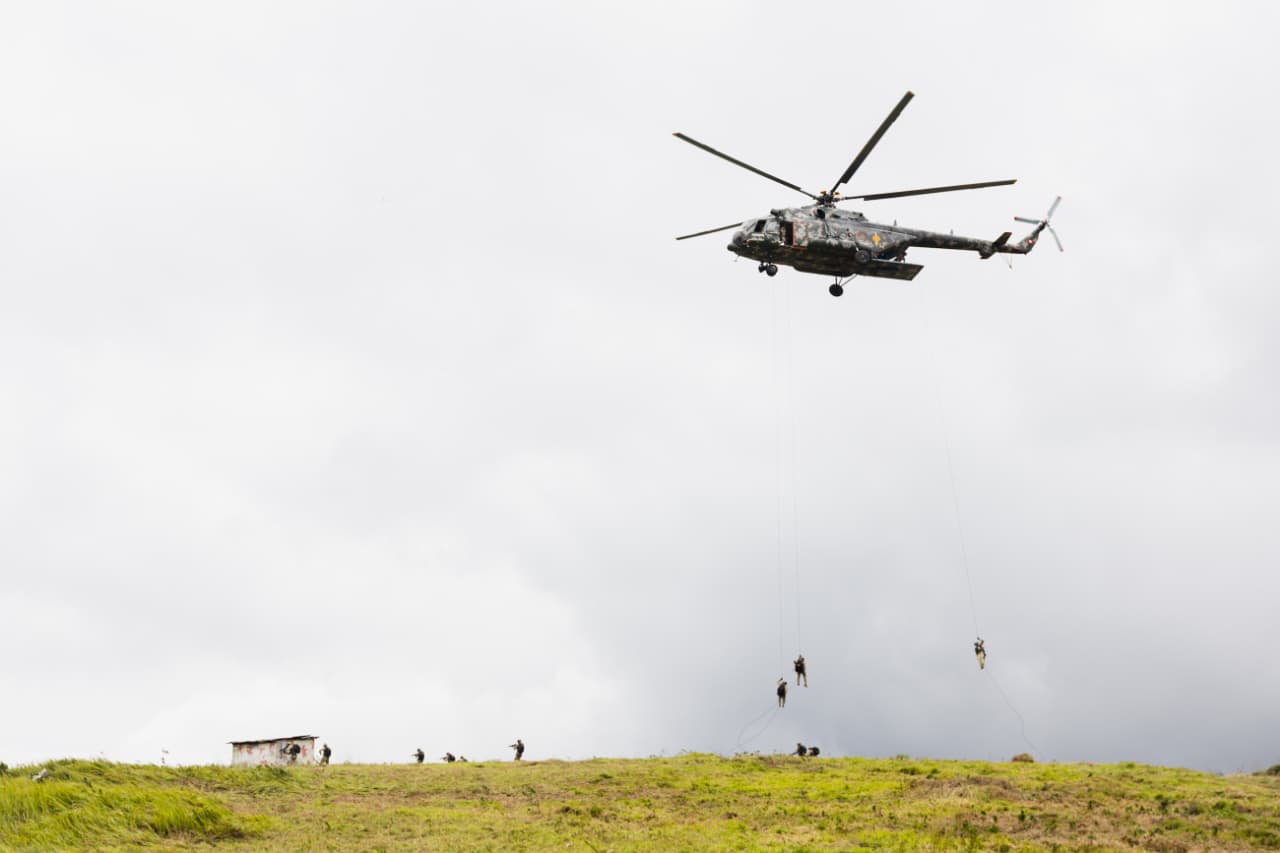Ministro de Defensa clausura en Sauce el ejercicio militar Vanguardia Sur 2026