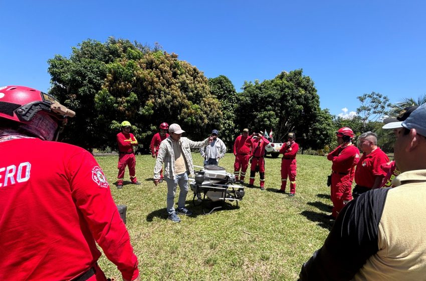  IIAP fortalece capacidades de bomberos de Tarapoto para prevenir incendios forestales