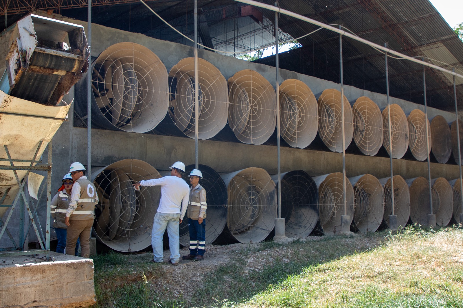OEFA supervisa el cumplimiento de compromisos asumidos por la Granja Jabrini, en San Martín